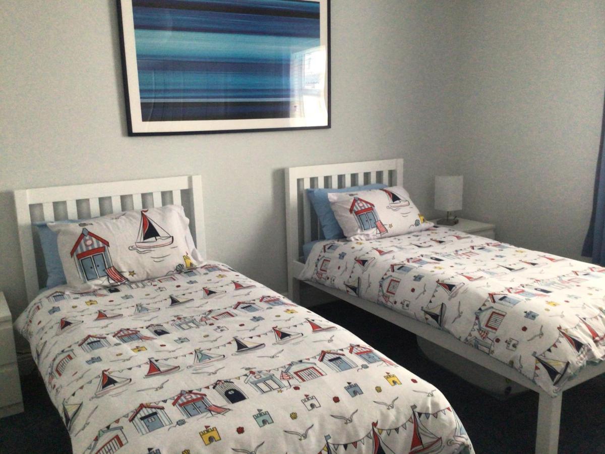 Rockmount Court Apartment Борнмът Екстериор снимка
