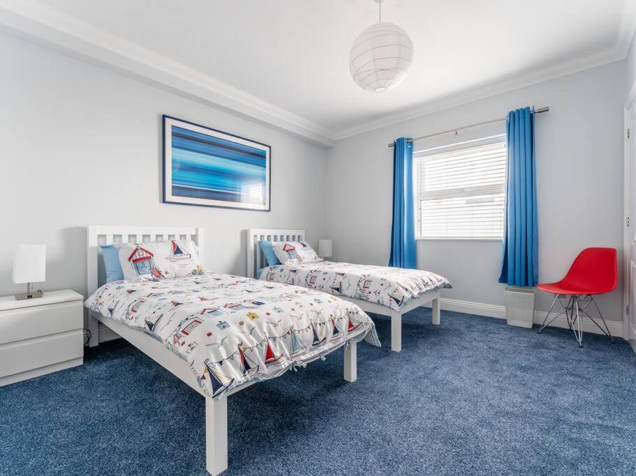 Rockmount Court Apartment Борнмът Екстериор снимка