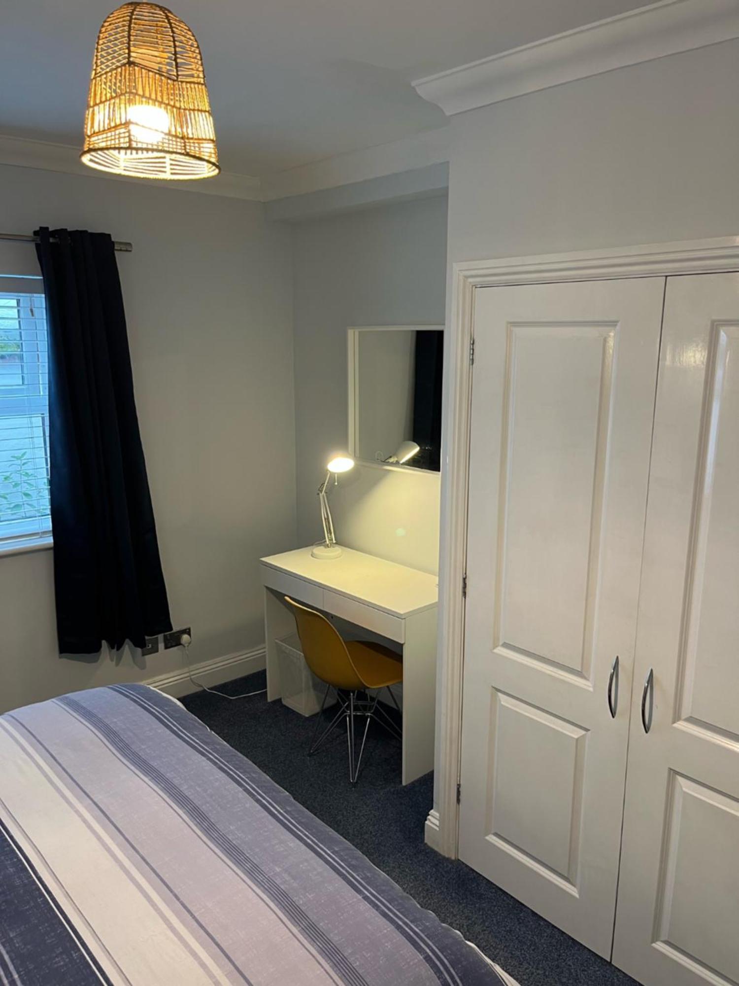 Rockmount Court Apartment Борнмът Екстериор снимка