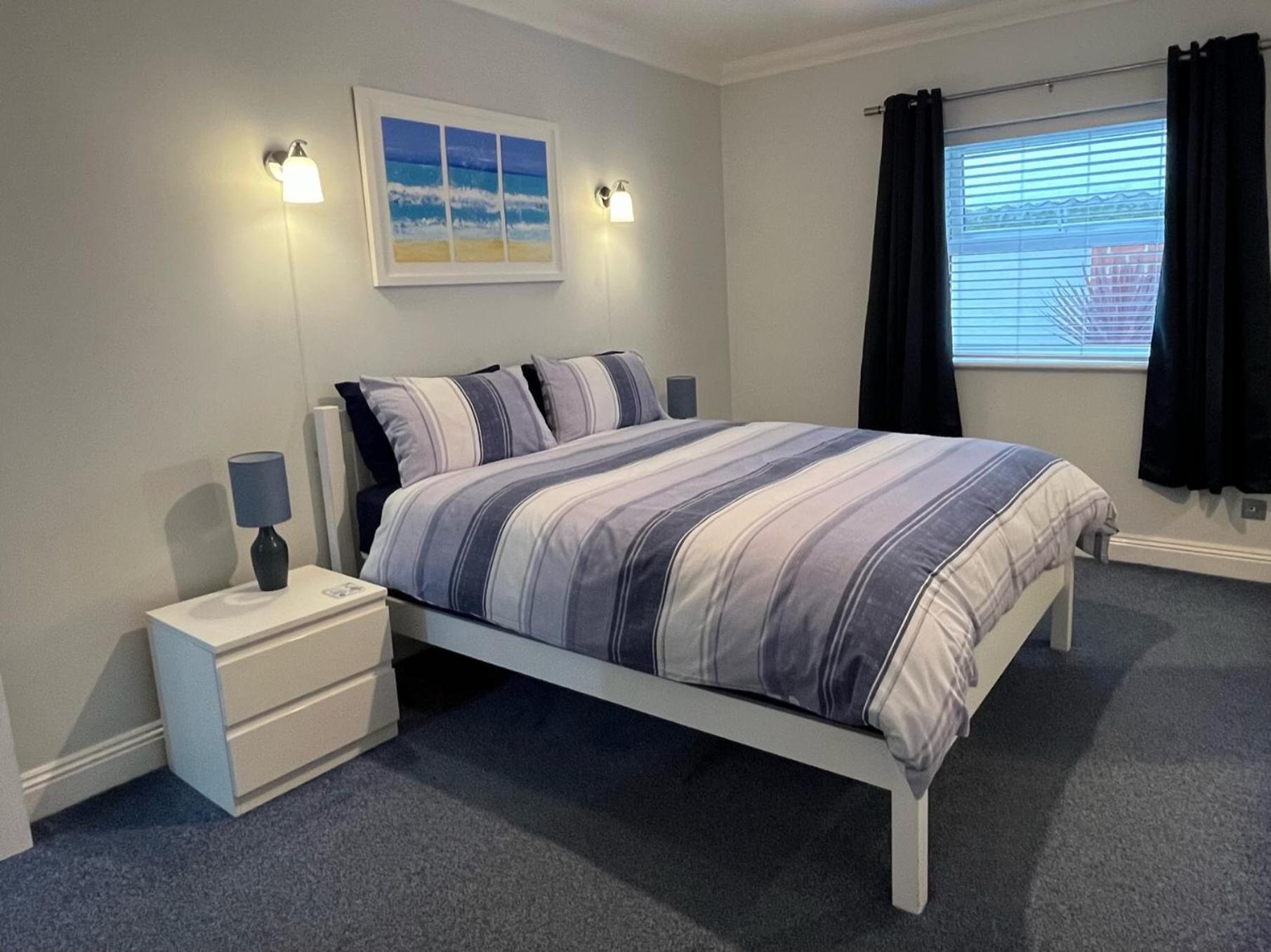 Rockmount Court Apartment Борнмът Екстериор снимка